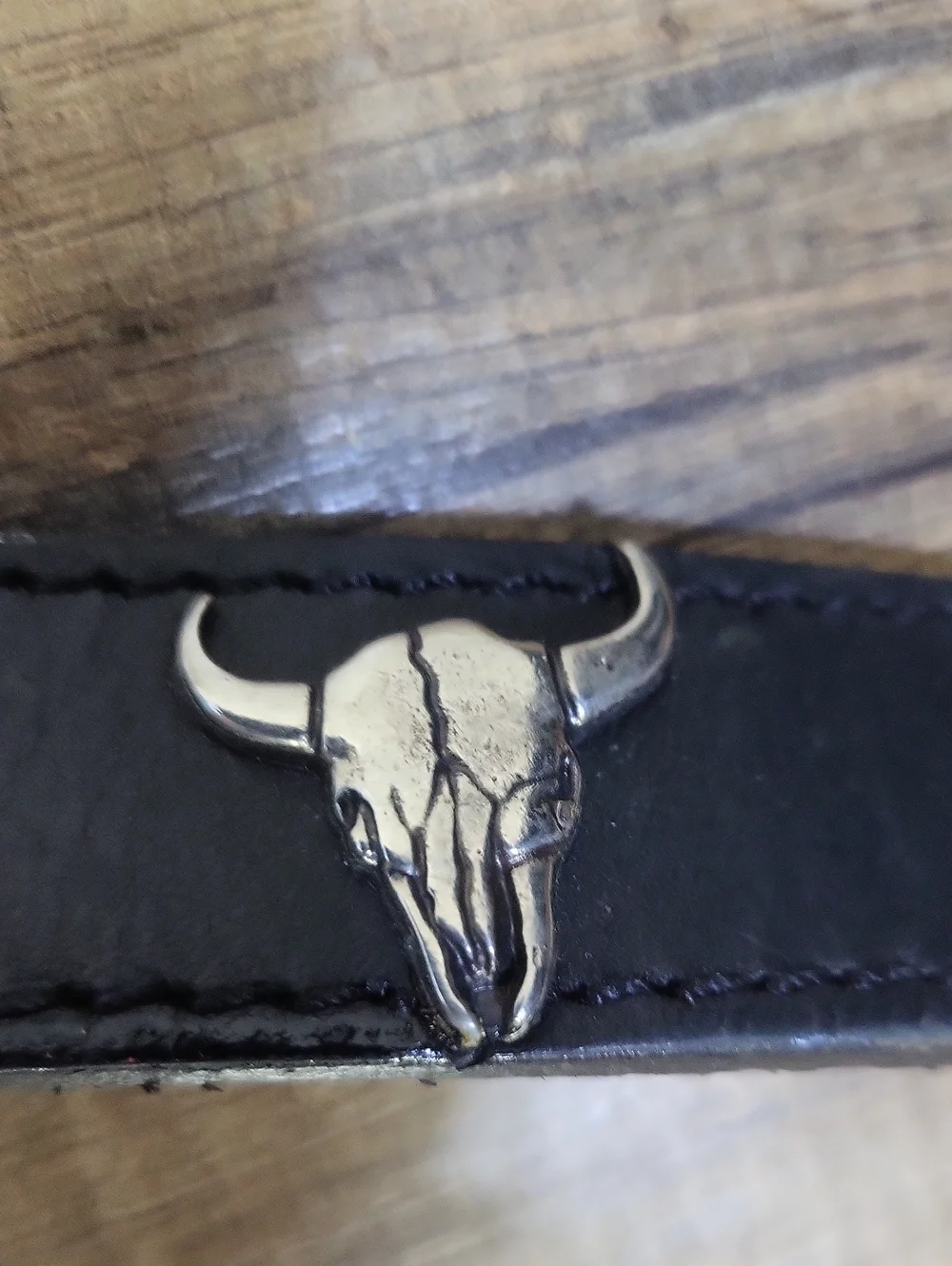 MONTANA SILVERSMITHS Black Leatger Silver Concho Wester Belt. Size 31.5